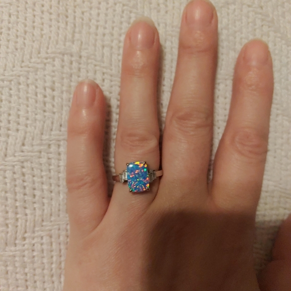 Gorgeous Lavender Fire Opal Sterling Silver Ring - Picture 7 of 9